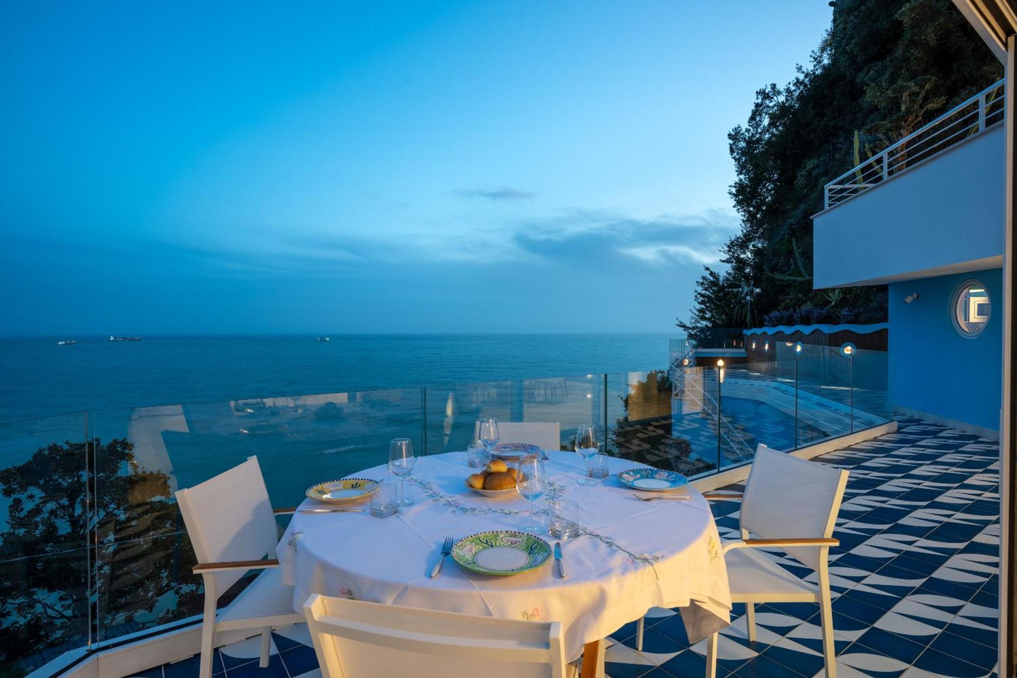 Laguna Blu - Resort Villa Overlooking The Sea On The Amalfi Coast Vietri Екстериор снимка