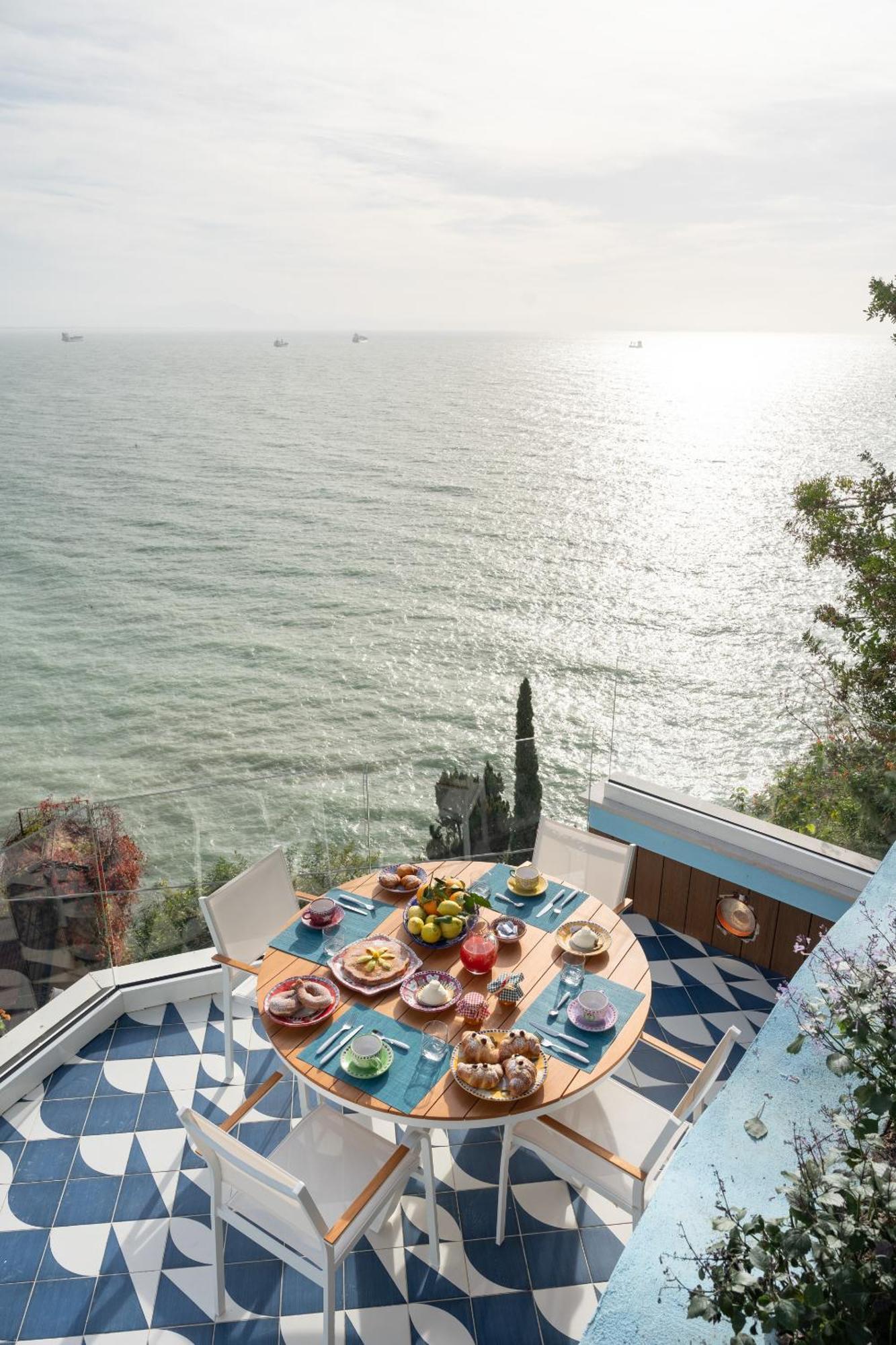 Laguna Blu - Resort Villa Overlooking The Sea On The Amalfi Coast Vietri Екстериор снимка